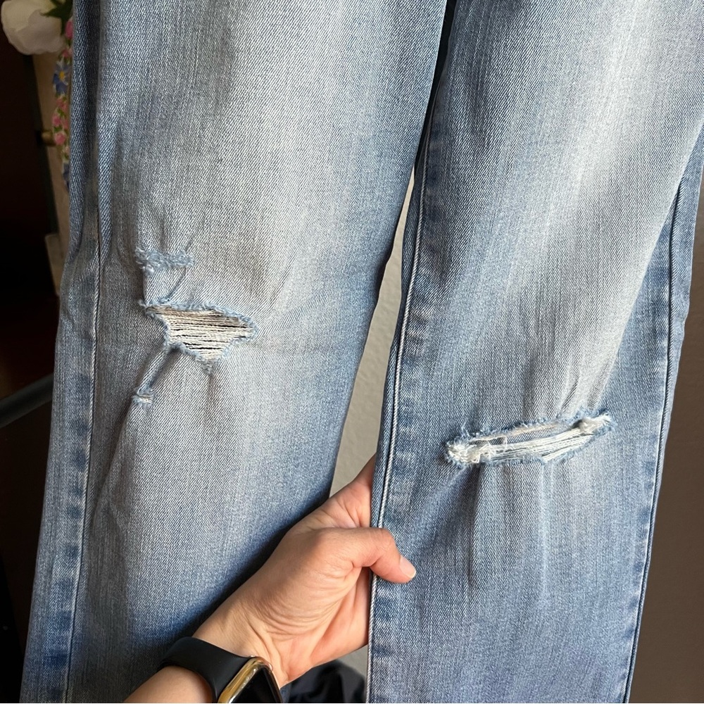 NWOT Express High Waisted Medium Wash Ripped FlexX Ankle Straight Jeans, Small R - Picture 7 of 13